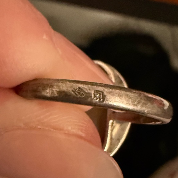 Elegant Silver and Amber Ring - size 9 - Picture 9 of 11